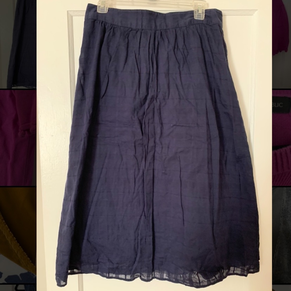 Navy Gap Skirt